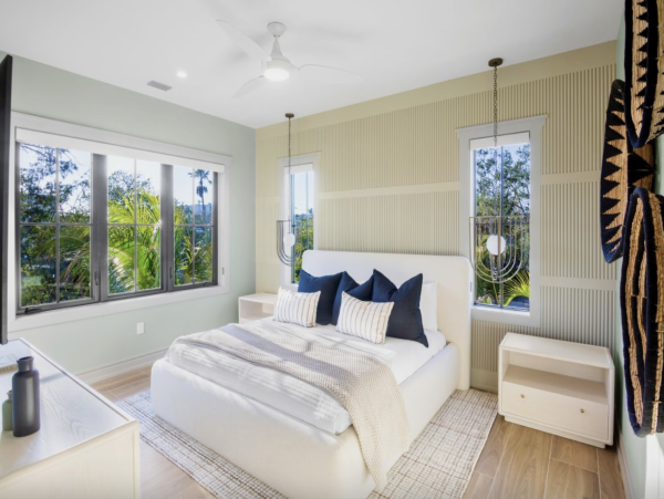 Custom Luxury Home 7 minute walk to beach and South Village